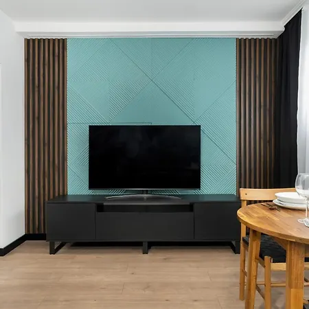 Apartamento Spacious In A Quiet Area Of By Renters
