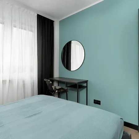 Spacious In A Quiet Area Of By Renters Appartement Poznań